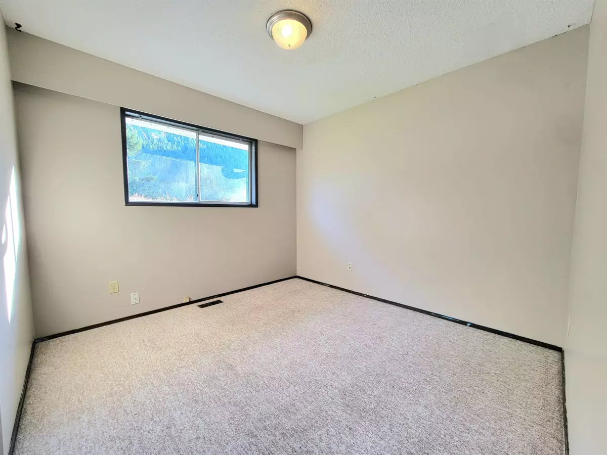 Primary Bedroom Photo of 38295 Chestnut Avenue, Squamish, BC