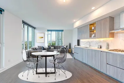1904 9887 Whalley Boulevard, Surrey, BC, Surrey — Apartment/Condo for sale