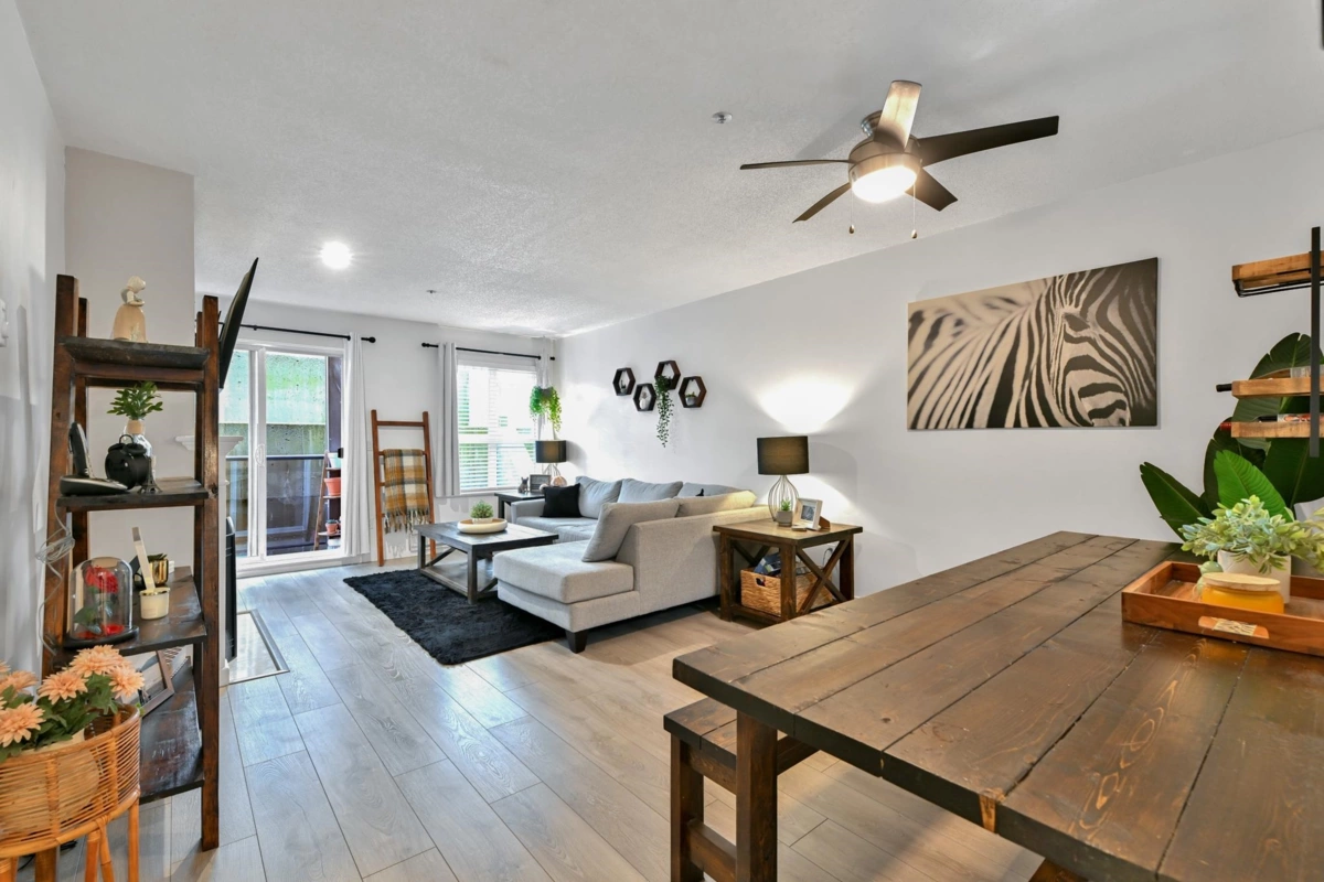 Bedroom 4 Photo of 203 33165 2 Avenue, Mission, BC