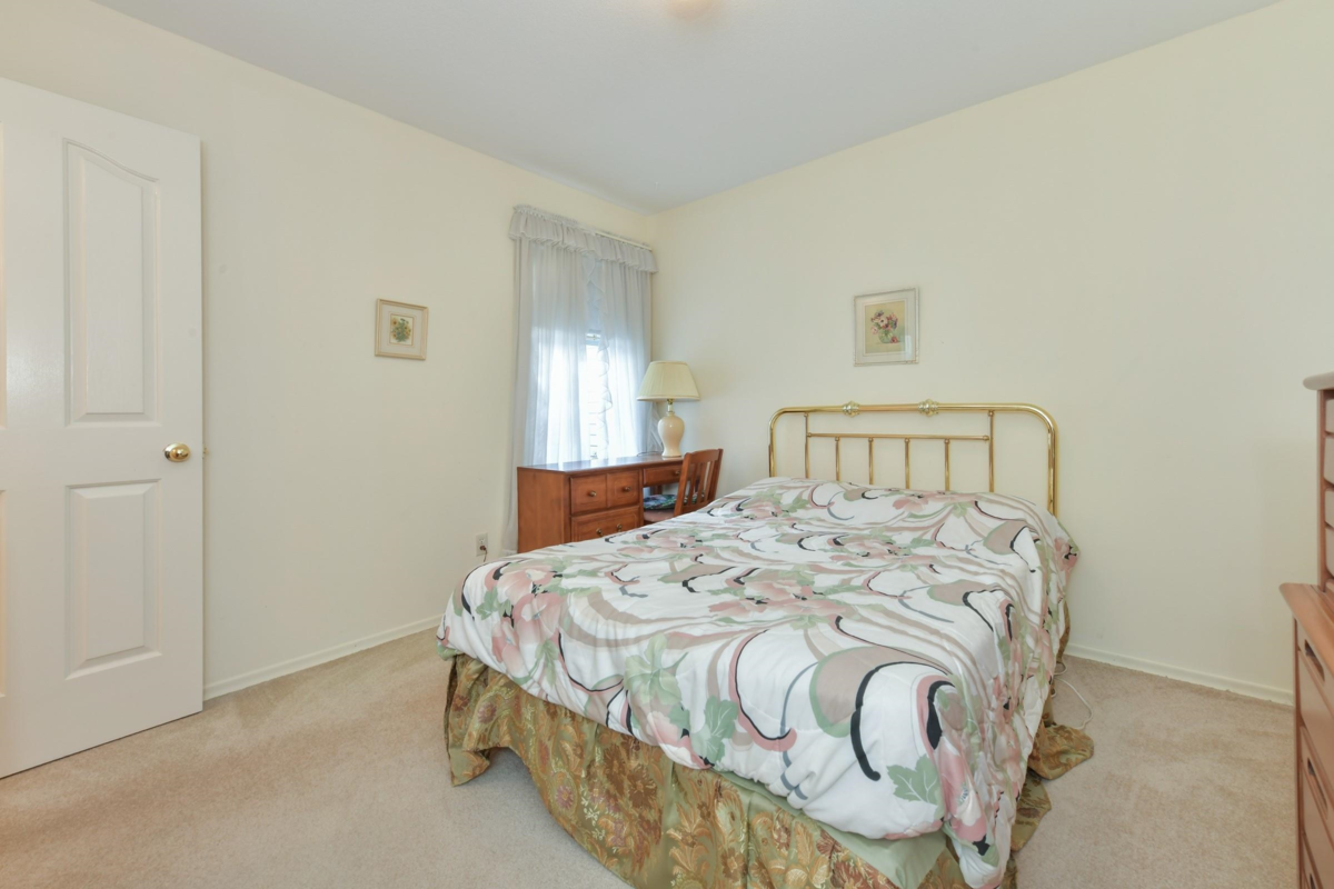 Mudroom Photo of 18 14316 19a Avenue, Surrey, BC