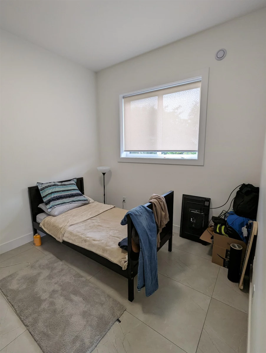 Hallway Photo of 836 W 61st Avenue, Vancouver, BC