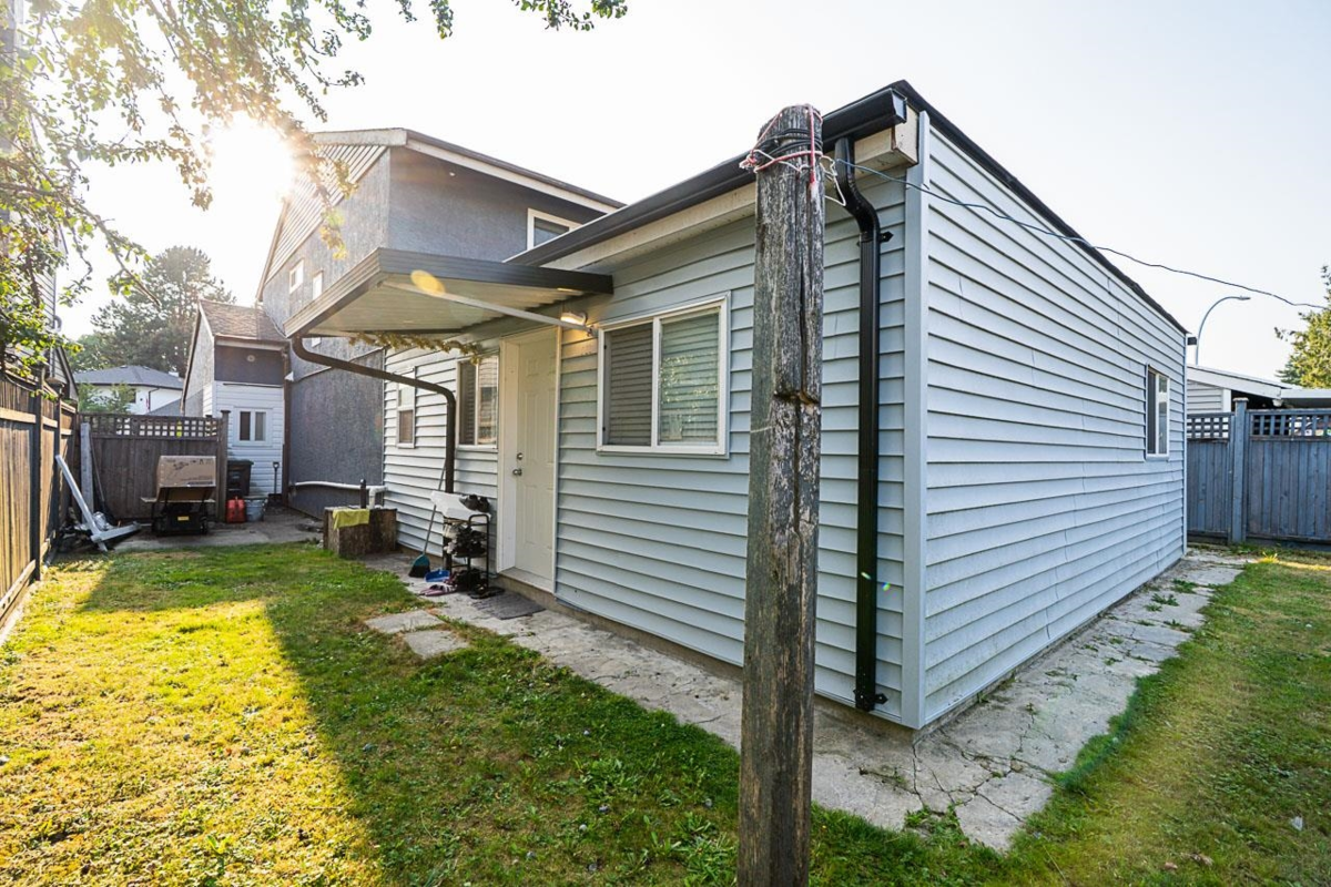 Front Yard Photo of 7380 Parkwood Drive, Surrey, BC