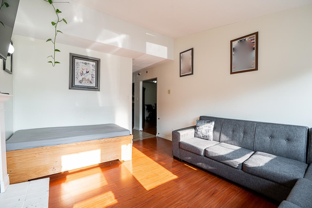 Living Room Photo of 7380 Parkwood Drive, Surrey, BC