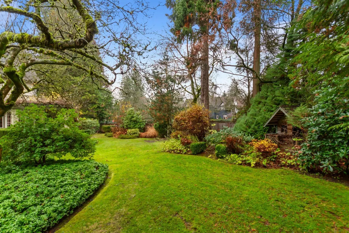 Basement Recreation Room Photo of 5376 Marguerite Street, Vancouver, BC