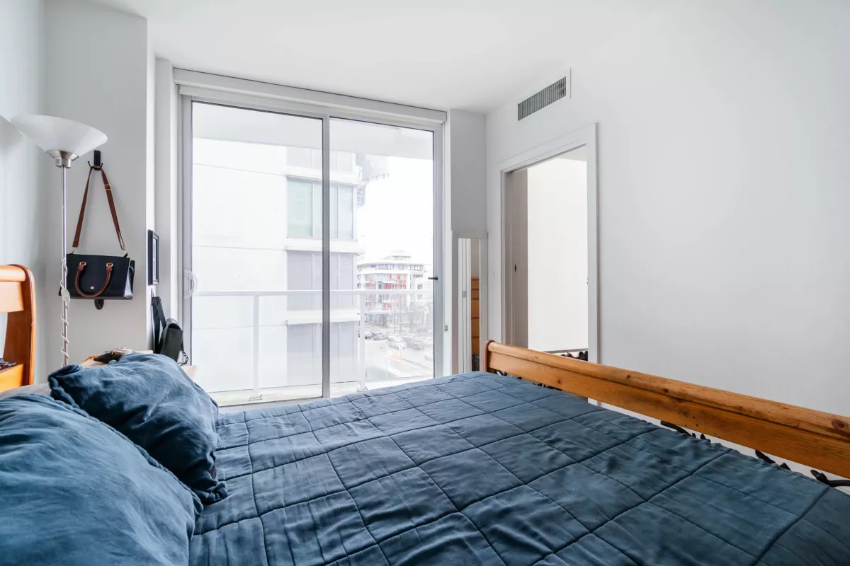 Basement Recreation Room Photo of 511 2220 Kingsway, Vancouver, BC