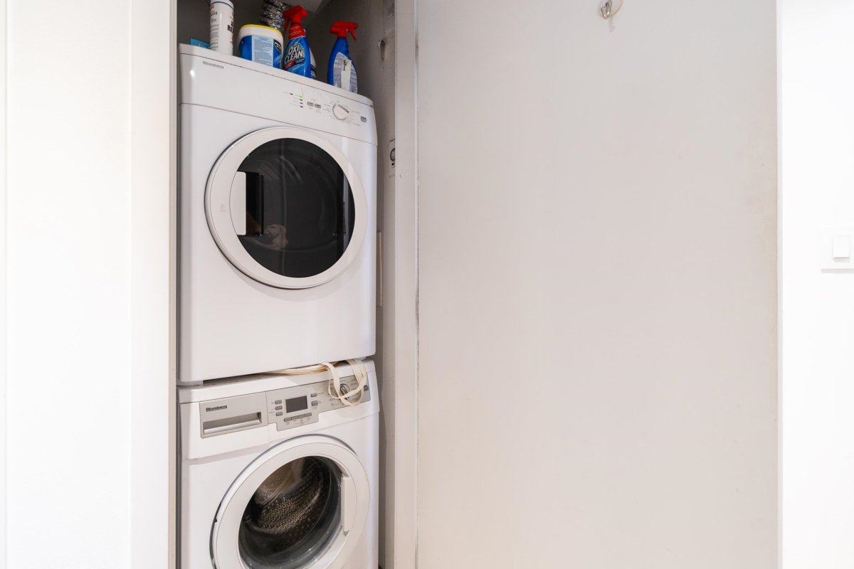 Outdoor Deck Photo of 511 2220 Kingsway, Vancouver, BC