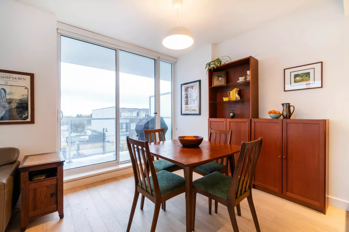 Pantry Photo of 511 2220 Kingsway, Vancouver, BC