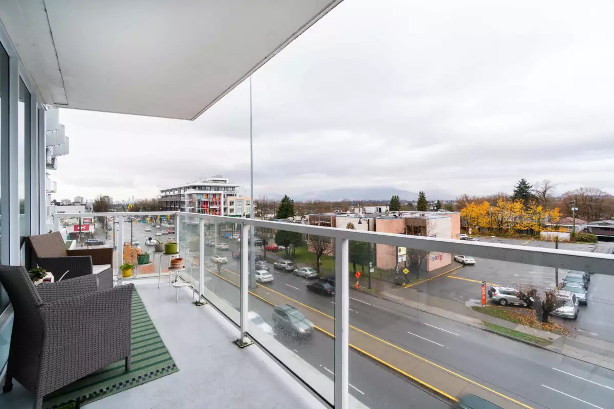Primary Bedroom Photo of 511 2220 Kingsway, Vancouver, BC