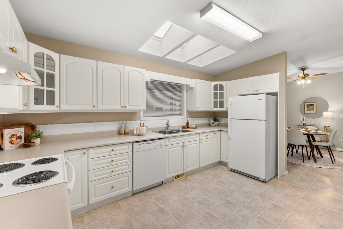 Bedroom 3 Photo of 123 9080 198 Street, Langley, BC