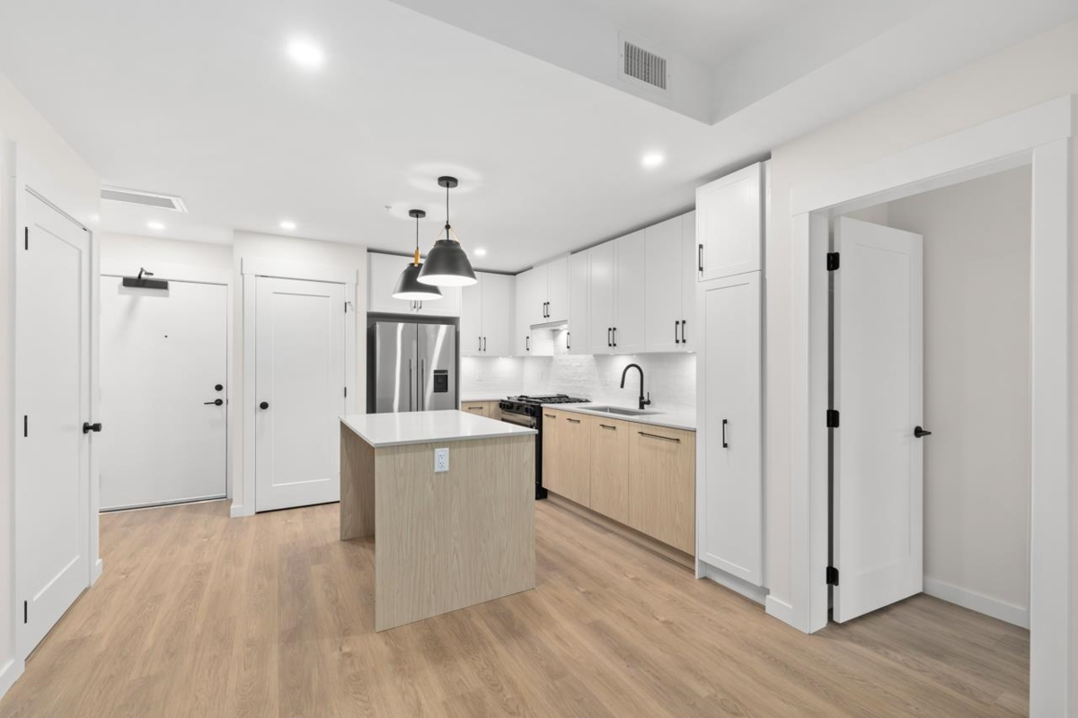 Family Room Photo of 207 27249 Aldergrove Town Centre Drive, Langley, BC