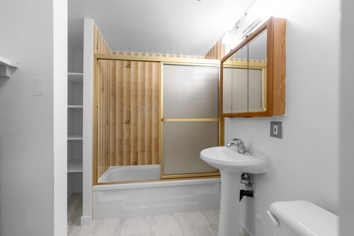 Bedroom 4 Photo of 214 9300 Glenacres Drive, Richmond, BC