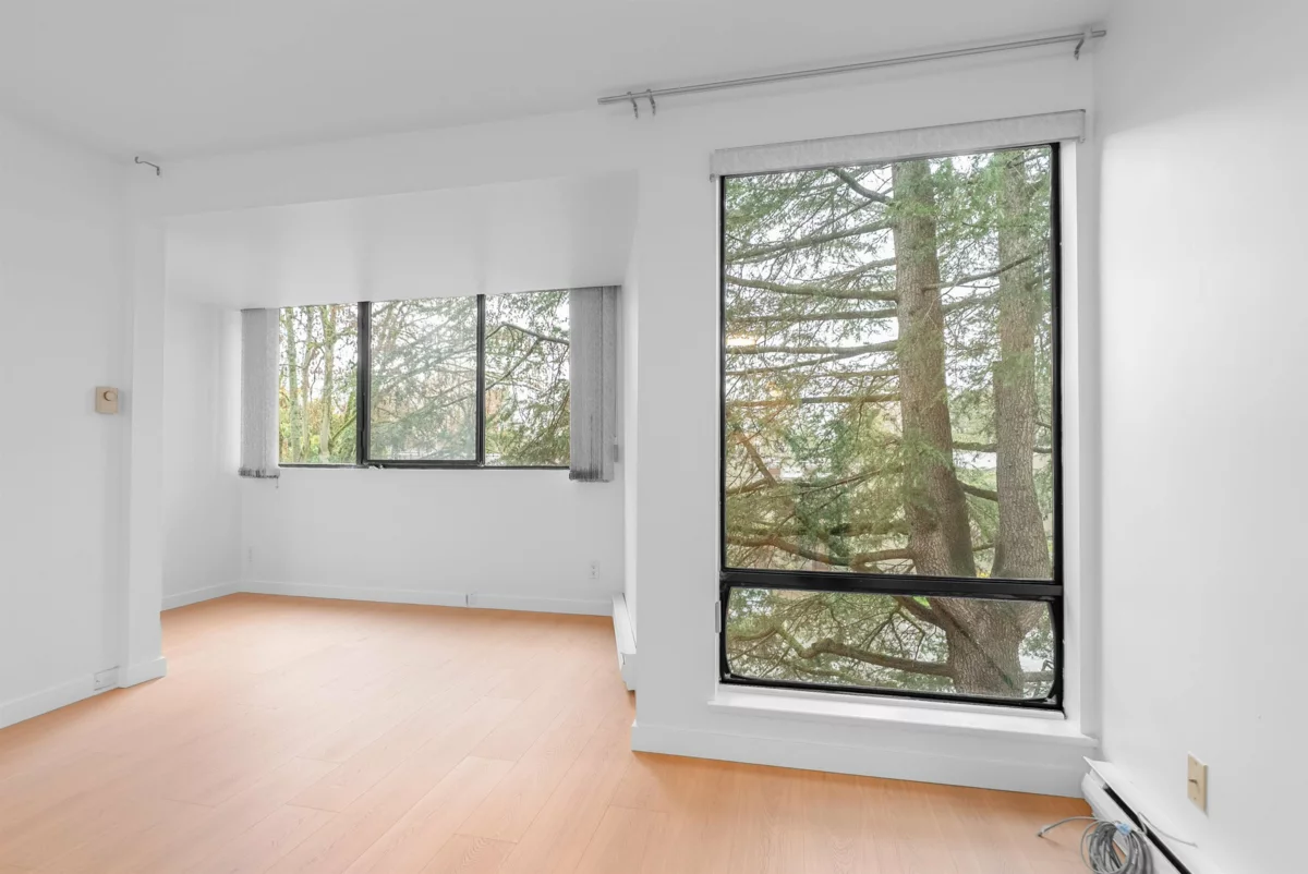 Guest Bathroom Photo of 214 9300 Glenacres Drive, Richmond, BC