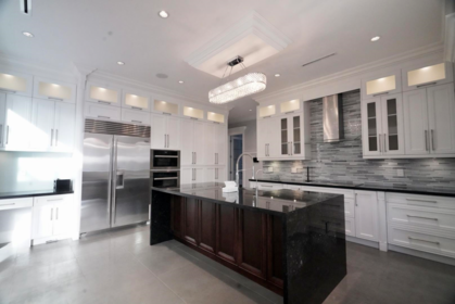 Kitchen Island Photo of 9591 Bates Road, Richmond, BC