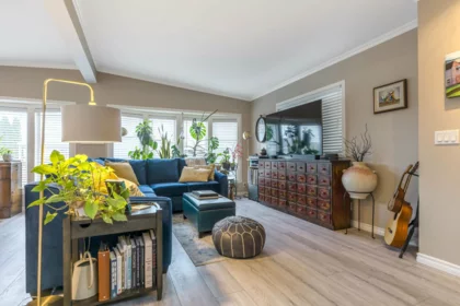 Family Room Photo of 9 1640 162 Street, Surrey, BC