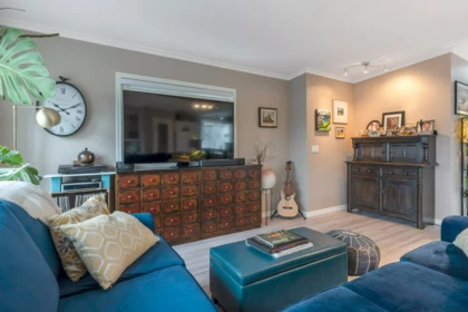 Kitchen Island Photo of 9 1640 162 Street, Surrey, BC
