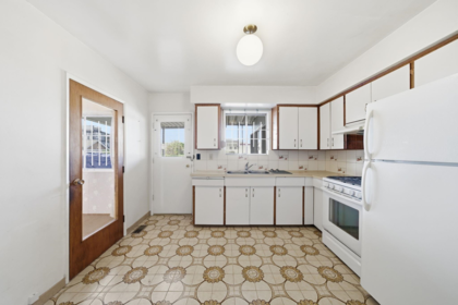 Office / Den Photo of 4561 Manor Street, Vancouver, BC