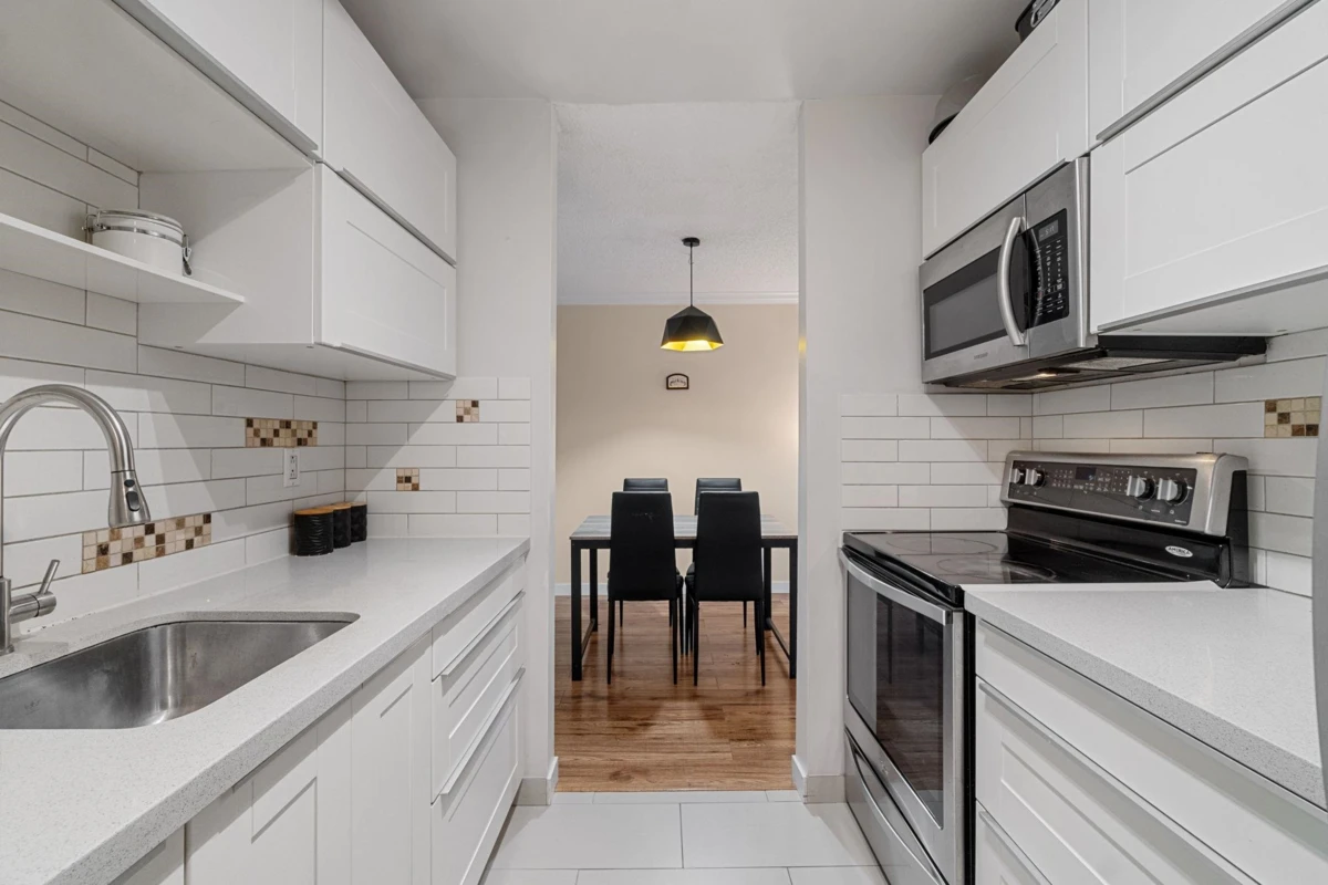 Family Room Photo of 118 7431 Minoru Boulevard, Richmond, BC