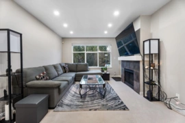 203 14885 105 Avenue, Surrey, BC