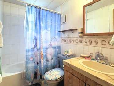 Primary Bathroom Photo of 48 13507 81 Avenue, Surrey, BC