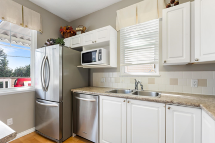 Primary Bathroom Photo of 14876 56a Avenue, Surrey, BC
