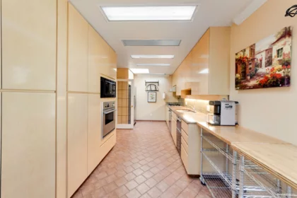 Breakfast Nook Photo of 651 Kenwood Road, West Vancouver, BC