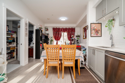 Kitchen Photo of 107 9689 140 Street, Surrey, BC