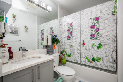 Office / Den Photo of 107 9689 140 Street, Surrey, BC