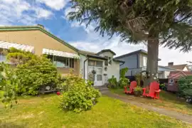 6593 Lochdale Street, Burnaby, BC