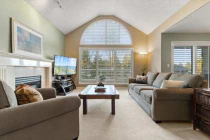 Breakfast Nook Photo of 90 4001 Old Clayburn Road, Abbotsford, BC