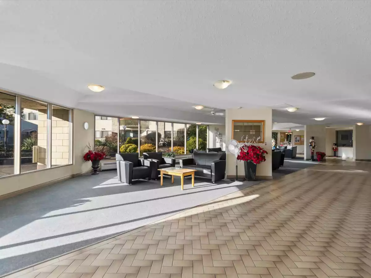 Dining Area Photo of 301 31955 Old Yale Road, Abbotsford, BC