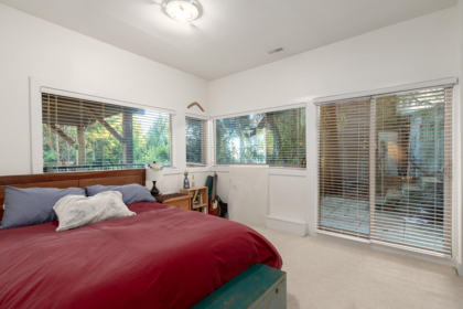 Hallway Photo of 1448 Sandhurst Place, West Vancouver, BC