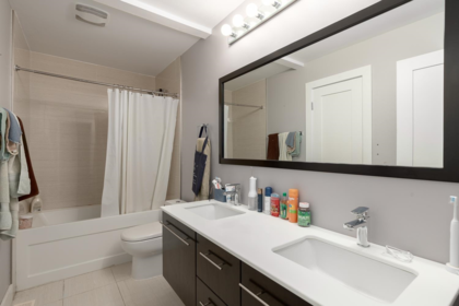 Mudroom Photo of 1448 Sandhurst Place, West Vancouver, BC