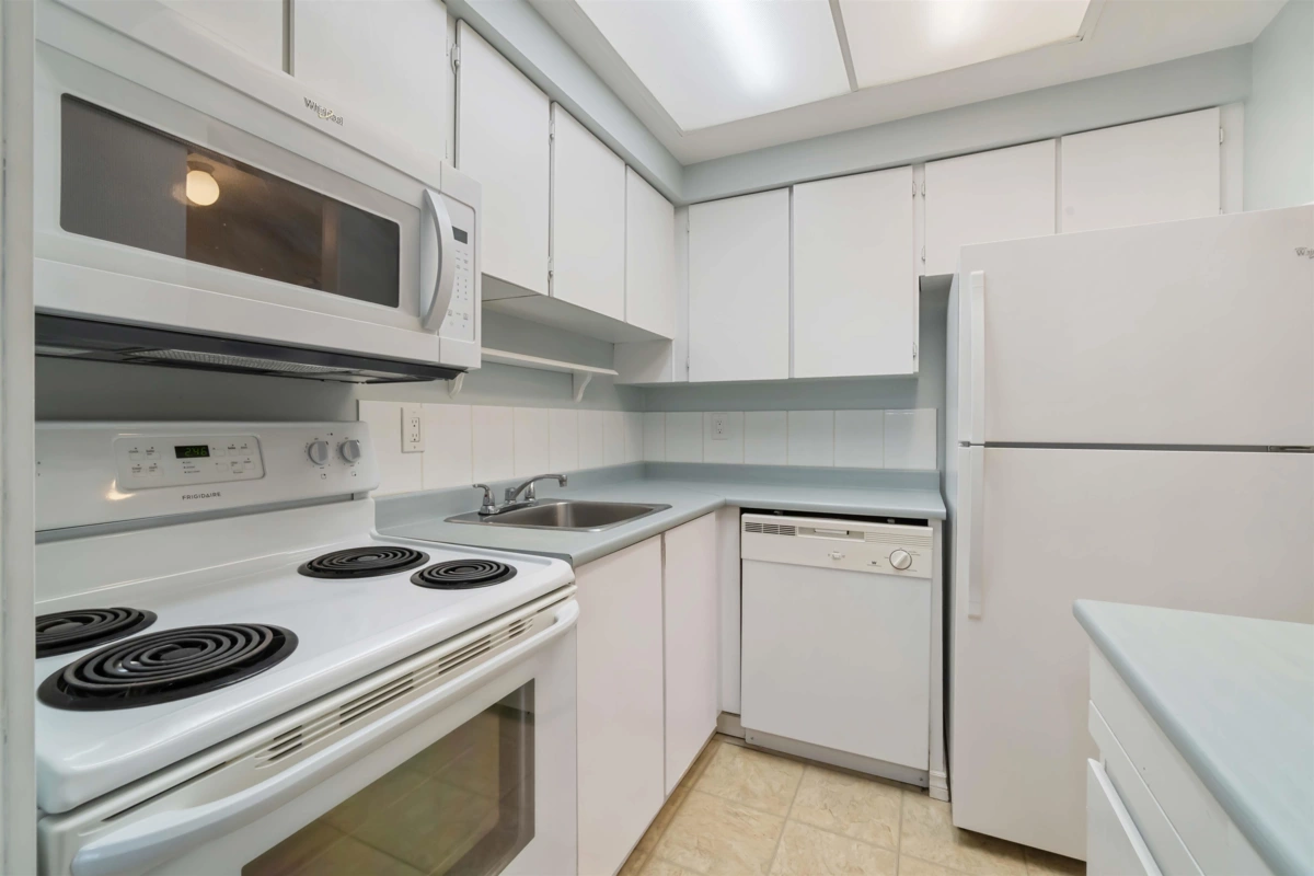 Family Room Photo of 114 1177 Howie Avenue, Coquitlam, BC