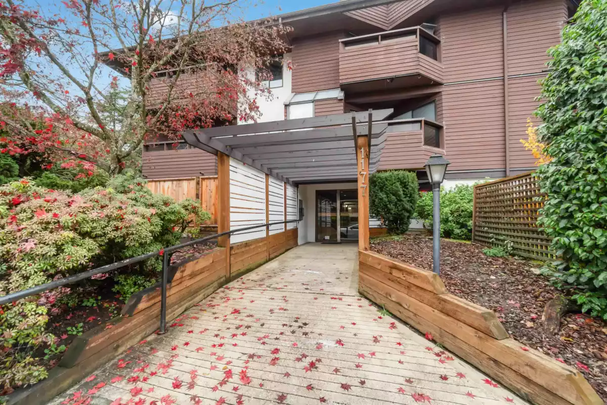 Guest Bathroom Photo of 114 1177 Howie Avenue, Coquitlam, BC