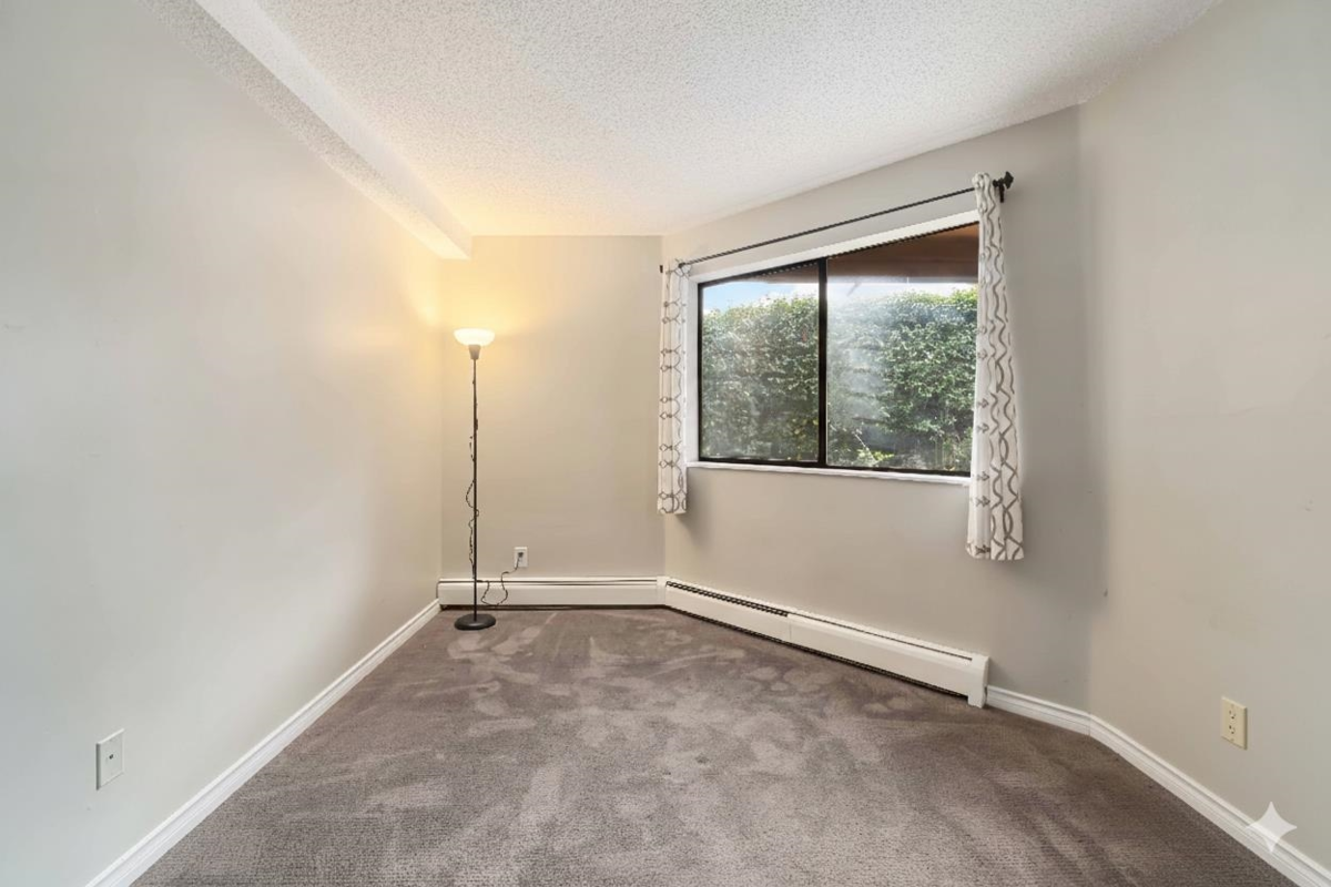 Kitchen Photo of 114 1177 Howie Avenue, Coquitlam, BC