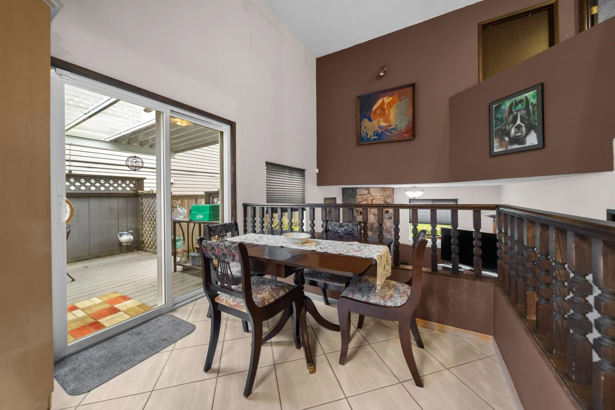 Powder Room Photo of 8153 122a Street, Surrey, BC