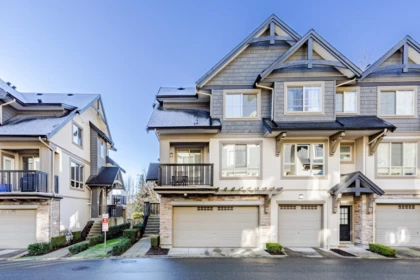 3 3065 Dayanee Springs Boulevard, Coquitlam, BC