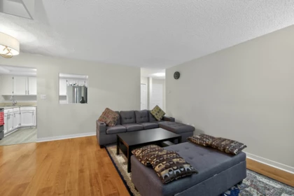 104 1390 Martin Street, White Rock, BC, White Rock — Apartment/Condo for sale