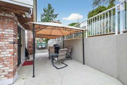Office / Den Photo of 104 1390 Martin Street, White Rock, BC