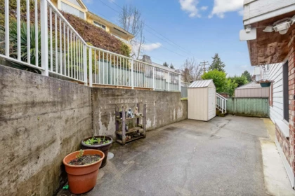 Outdoor Patio Photo of 104 1390 Martin Street, White Rock, BC