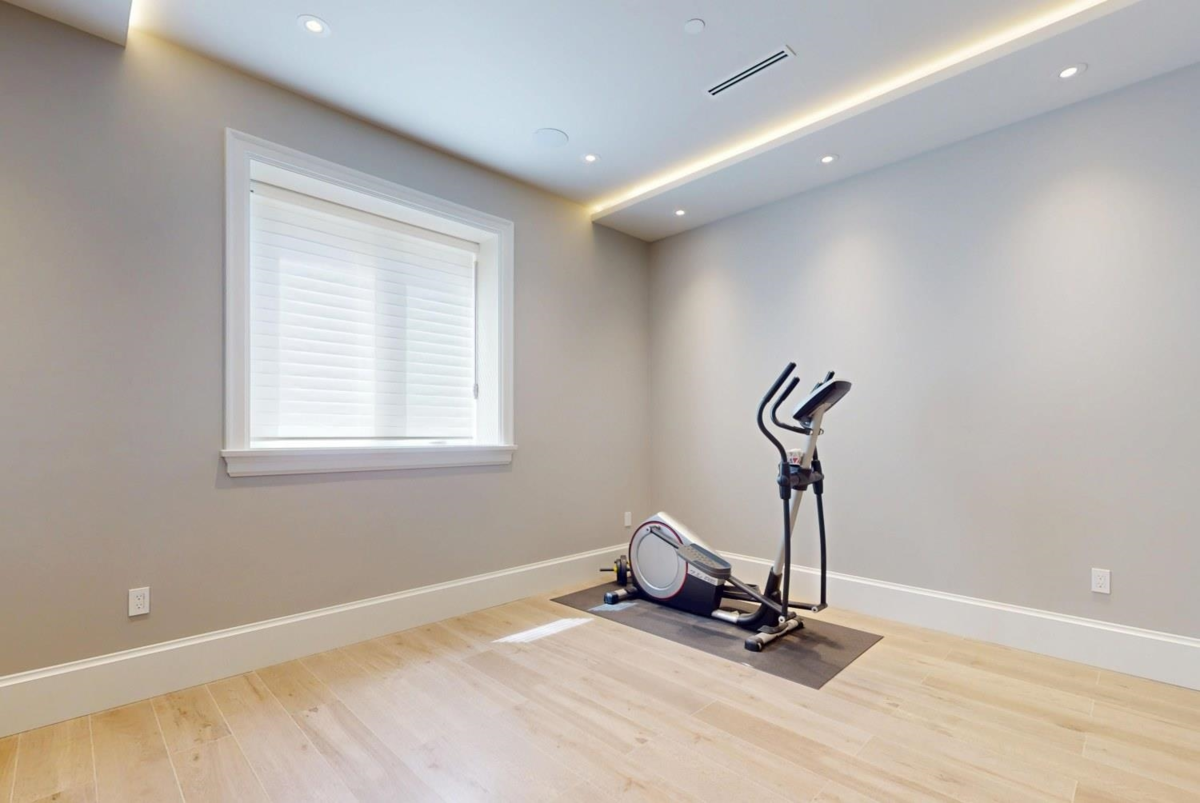 Hot Tub / Spa Photo of 4014 W 36th Avenue, Vancouver, BC