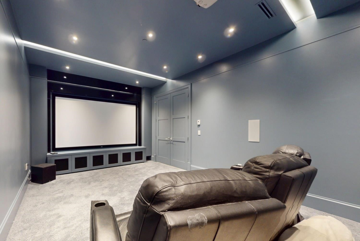 Swimming Pool Photo of 4014 W 36th Avenue, Vancouver, BC