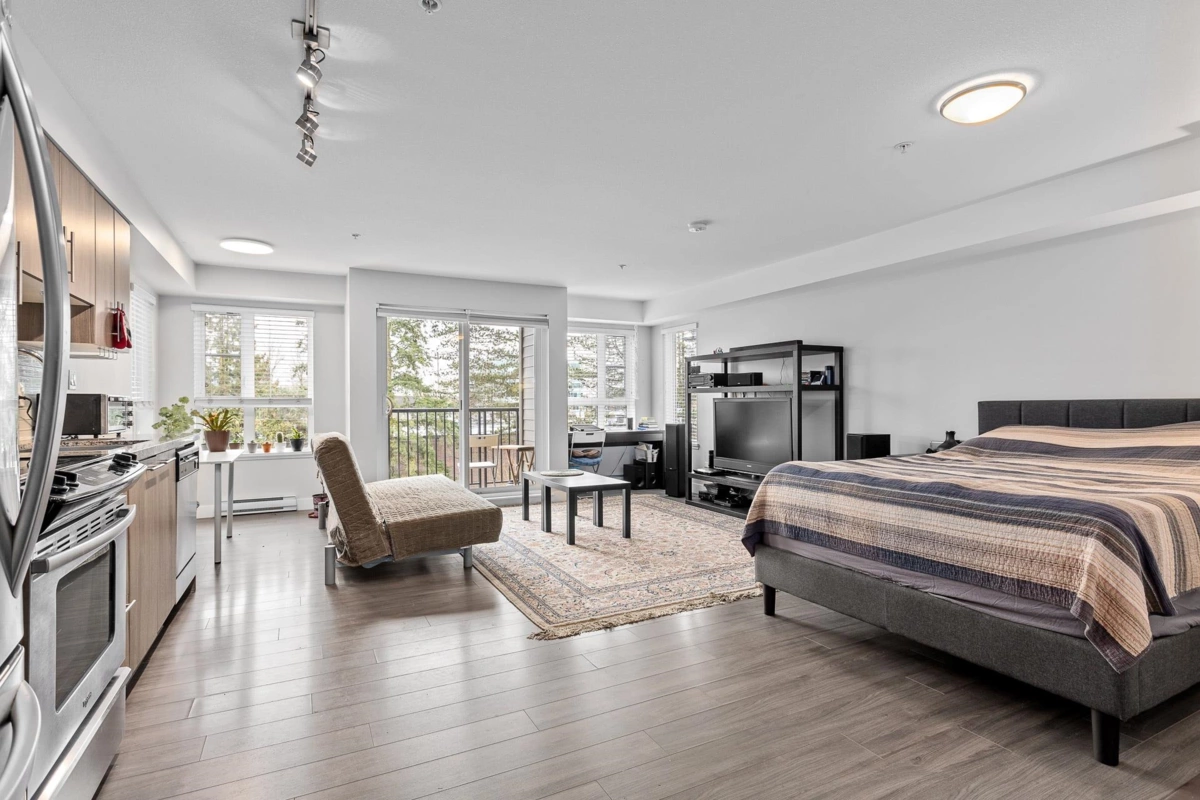 Dining Area Photo of 315 12075 Edge Street, Maple Ridge, BC