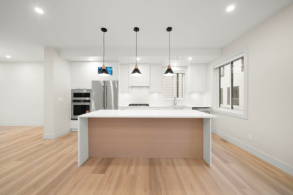 3 3881 Hurst Street, Burnaby, BC