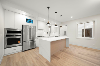 3 3881 Hurst Street, Burnaby, BC