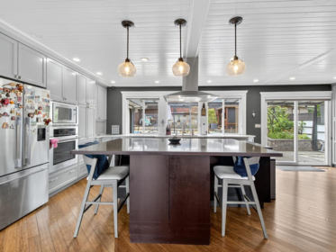 Breakfast Nook Photo of 1052 Corona Crescent, Coquitlam, BC
