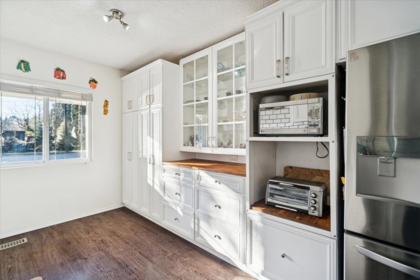 Kitchen Photo of 21339 Dewdney Trunk Road, Maple Ridge, BC