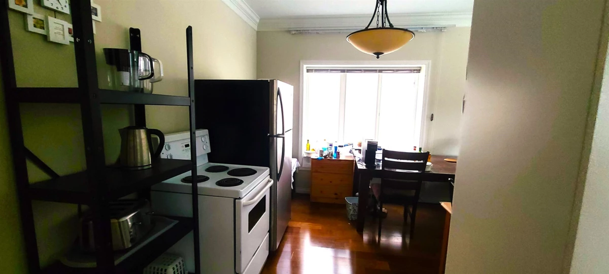 Kitchen Photo of 8038 Montcalm Street, Vancouver, BC