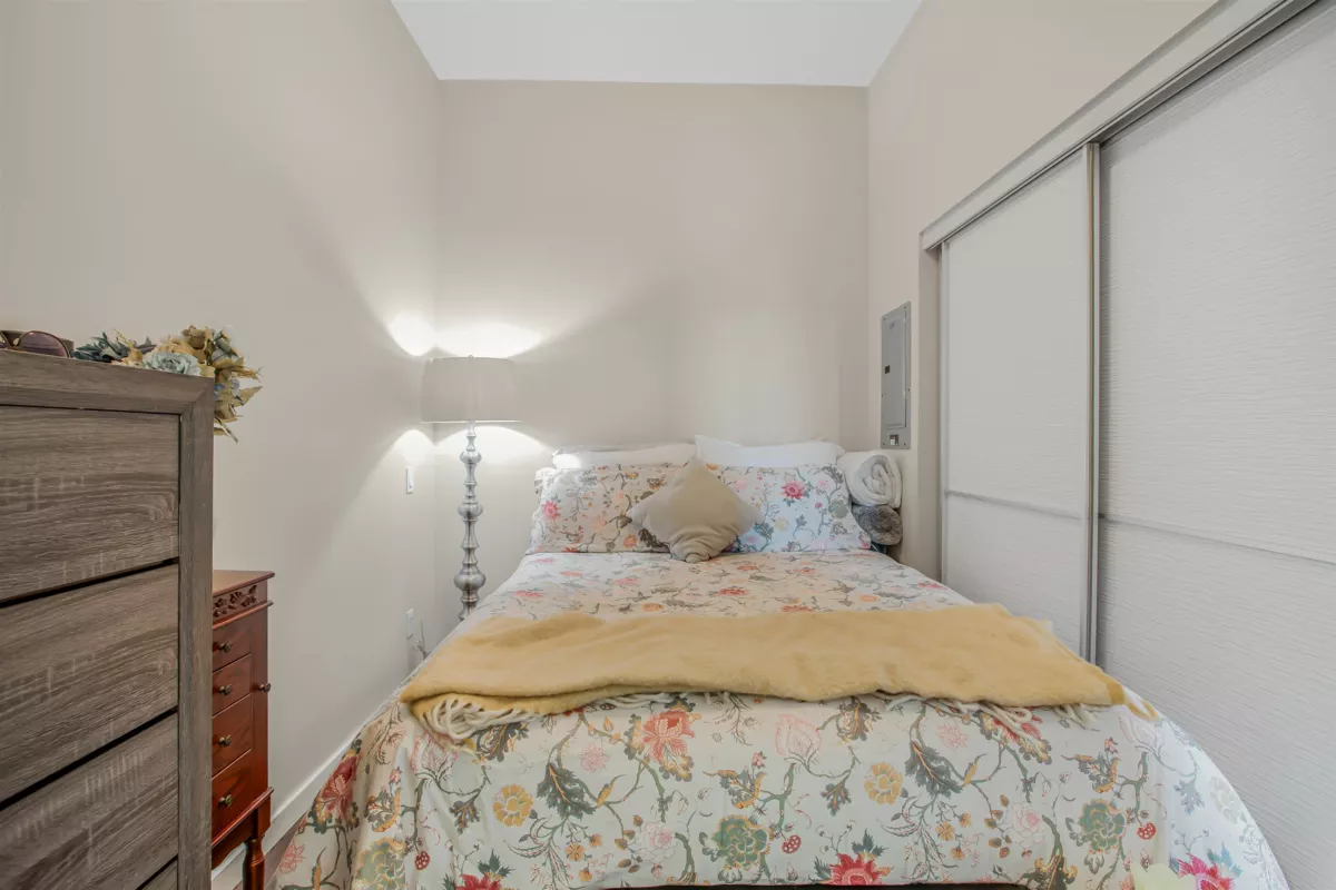 Bedroom 2 Photo of 604 22318 Lougheed Highway, Maple Ridge, BC