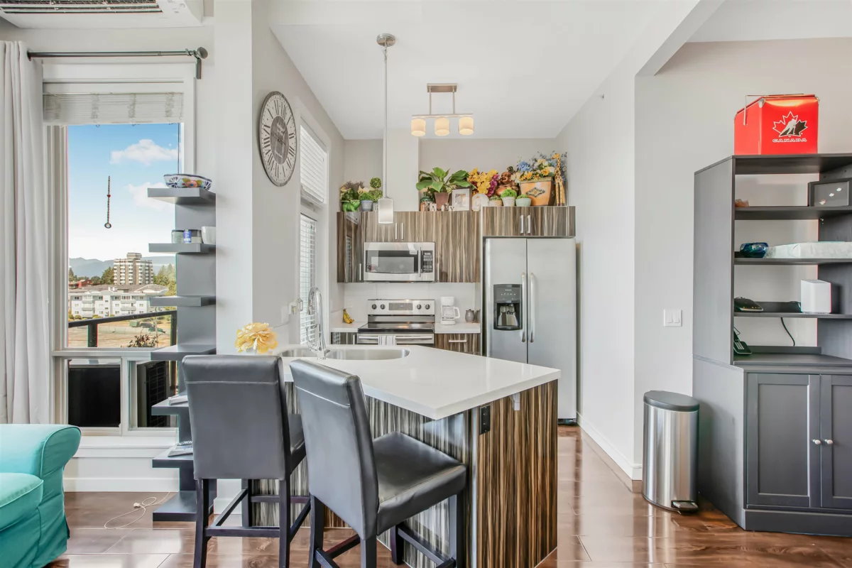 Family Room Photo of 604 22318 Lougheed Highway, Maple Ridge, BC